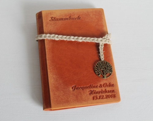 Stammbuch "Baum" aus Leder im Vintage-Look, cognacbraun